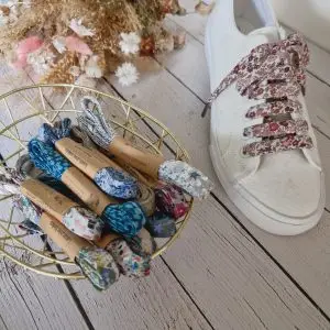 Lacets fleuris ex avec plusieurs lacets scaled