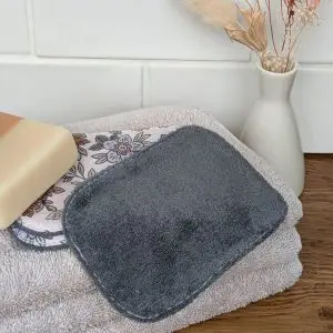lot-lingettes-demaquillantes-lavables-coton-situation.jpg