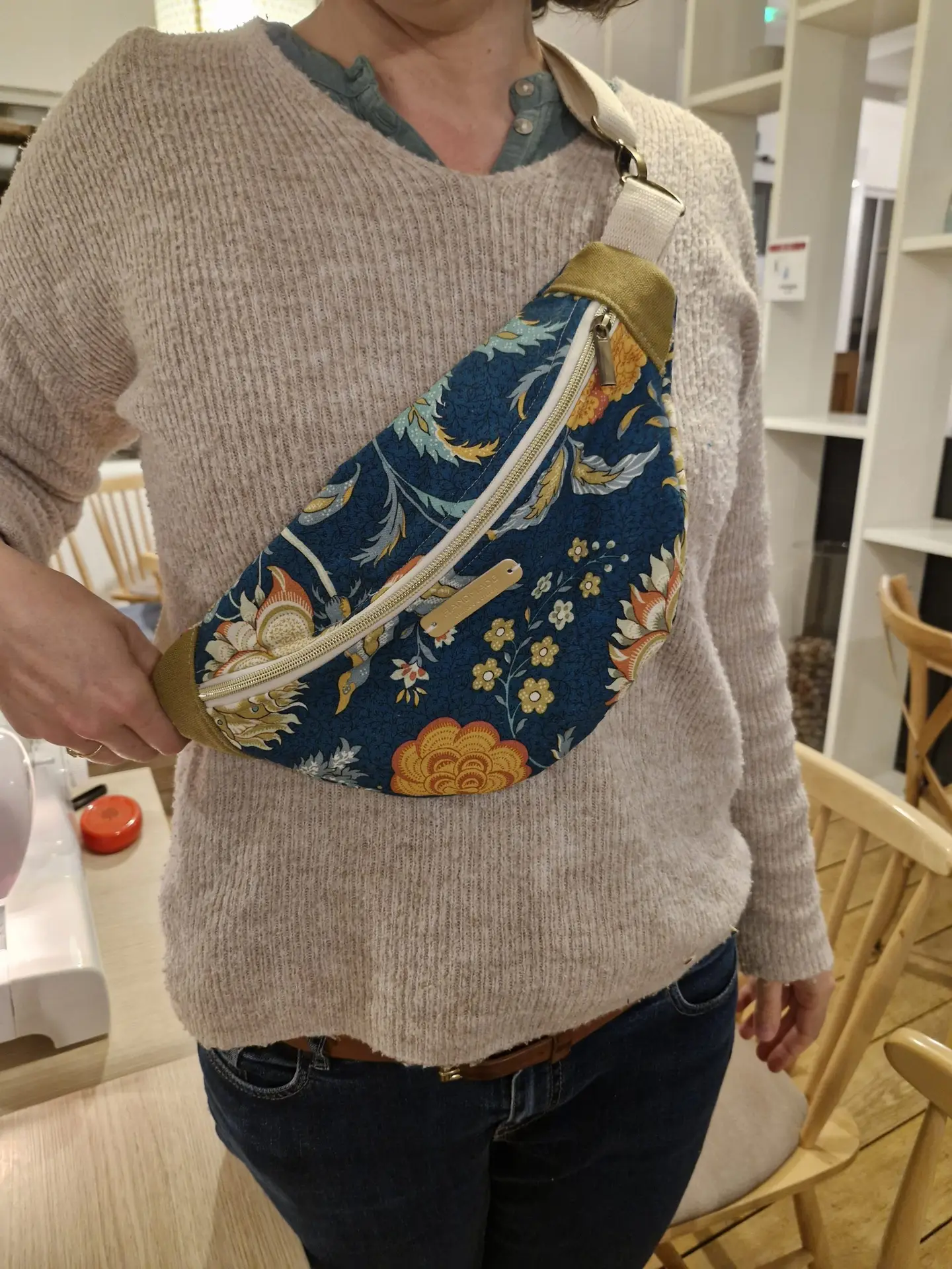 Cours de couture banane scaled